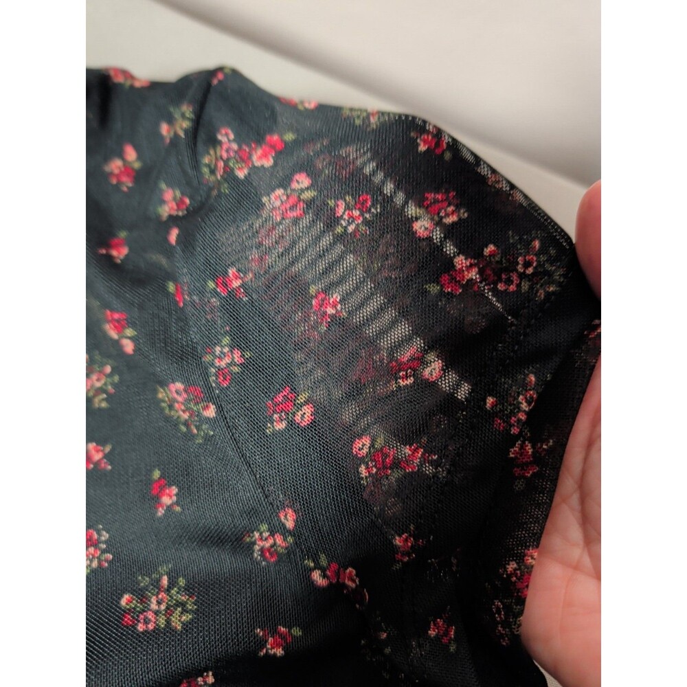 ❤️Aeropostale Crop Womens M Black Floral Mesh V Neck Short Sleeve Y2K Blouse❤️ - Picture 8 of 10